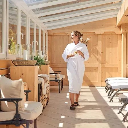 Aktiv & Alpenrose Hotel 4*