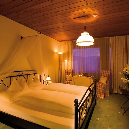 Aktiv & Alpenrose Schruns