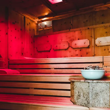 Aktiv & Alpenrose 4* Schruns