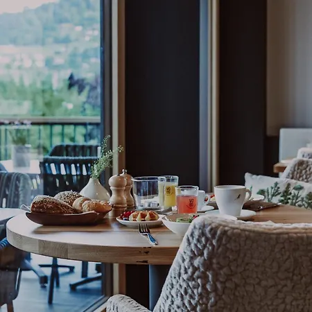 Aktiv & Alpenrose Szálloda 4*